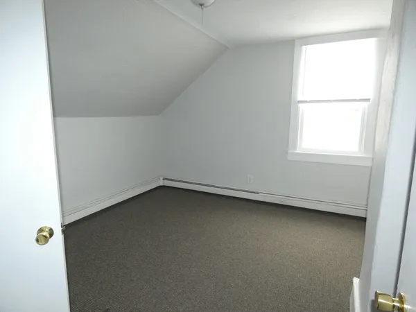 $2,600 | 7 Greenwood Street, Unit B, Wakefield, MA 01880