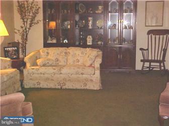 613 Wilder Road Wallingford, PA 19086 - Photo 6 of 12 Gallery Image 6