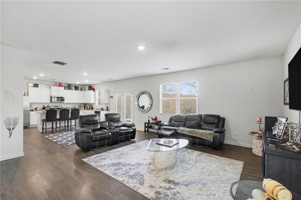 367 Hughes Lane Pendergrass, GA 30567 - Photo 7 of 29