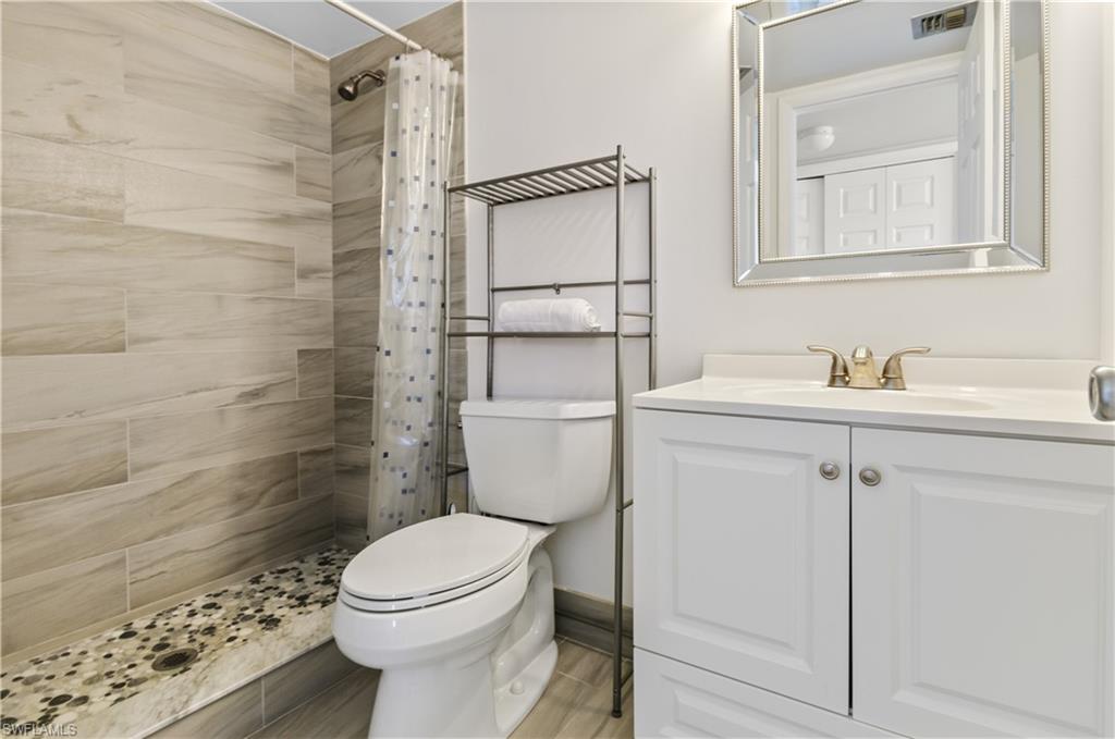 5 High Point Circle West, Unit 104 Naples, FL 34103 - Photo 13 of 40