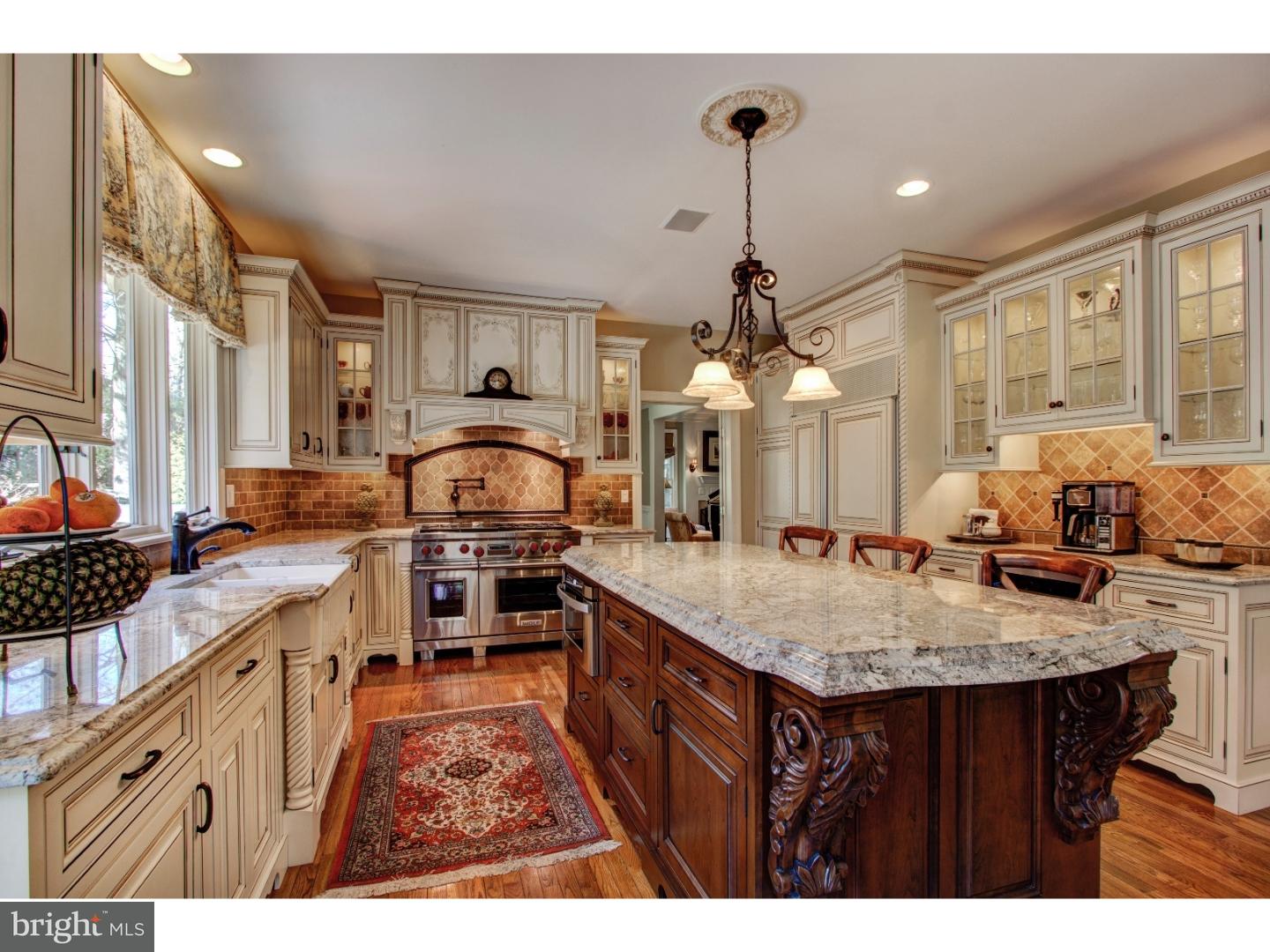 708 Strawbridge Lane Wayne, PA 19087 - Photo 8 of 25 Kitchen