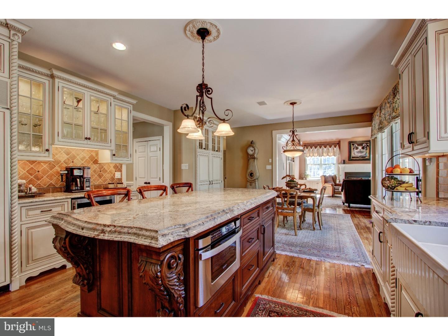 708 Strawbridge Lane Wayne, PA 19087 - Photo 10 of 25 Kitchen