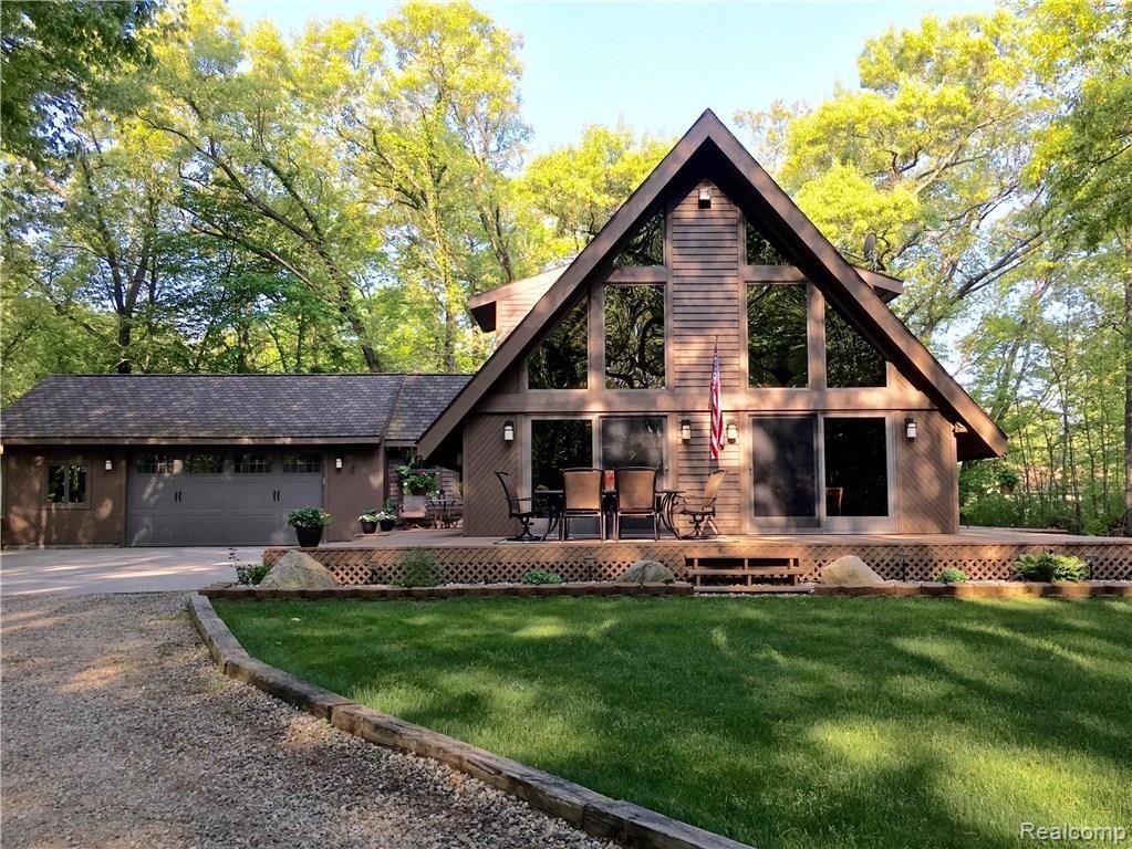 4306 Cordley Lake Road Pinckney, MI 48169 - Photo 1 of 52 IMG_2050.JPG