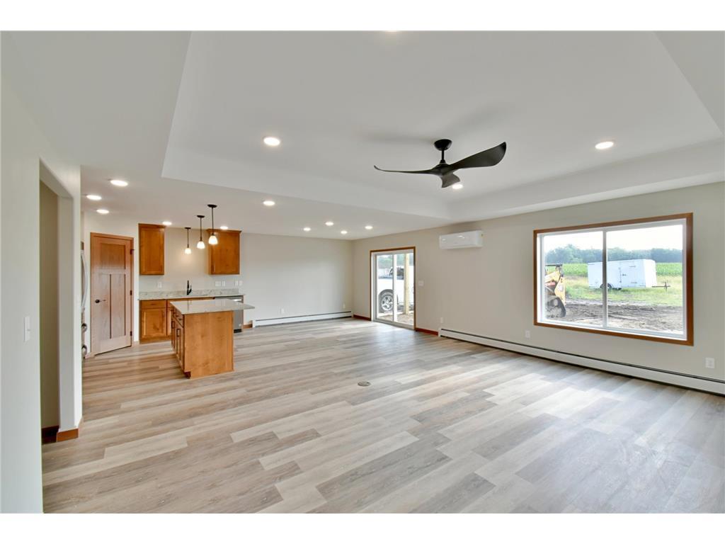 404 11th Street Southeast Freeport, MN 56331 - Photo 9 of 18