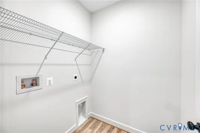 a view of a room with an empty space