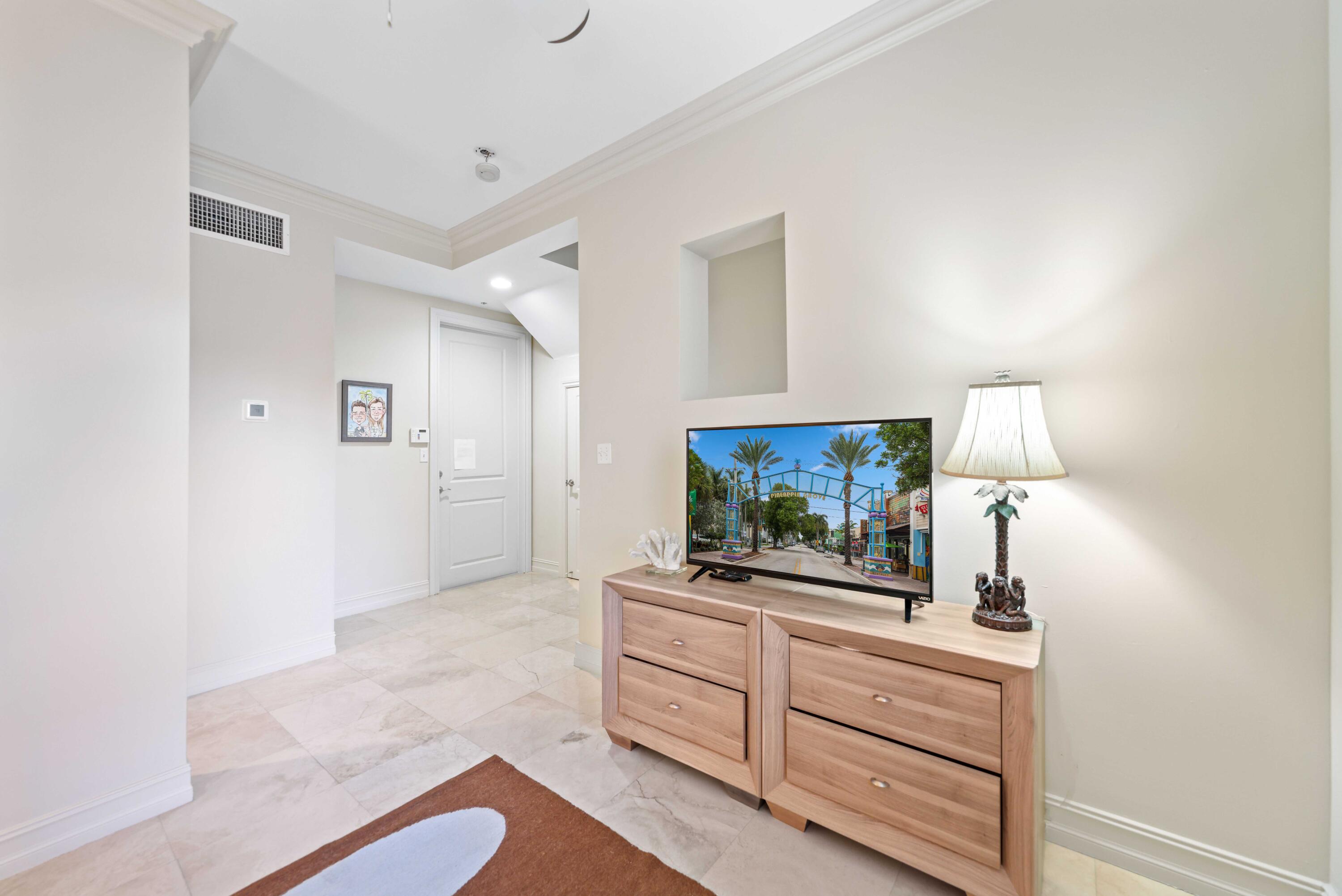 150 Northeast 6th Avenue, Unit K Delray Beach, FL 33483 - Photo 6 of 47