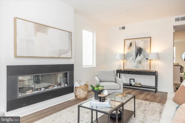 $2,850 | 709 B Iron Frg Road, Unit 29, Frederick, MD 21702