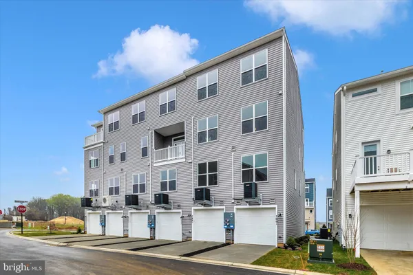 $2,850 | 709 B Iron Frg Road, Unit 29, Frederick, MD 21702