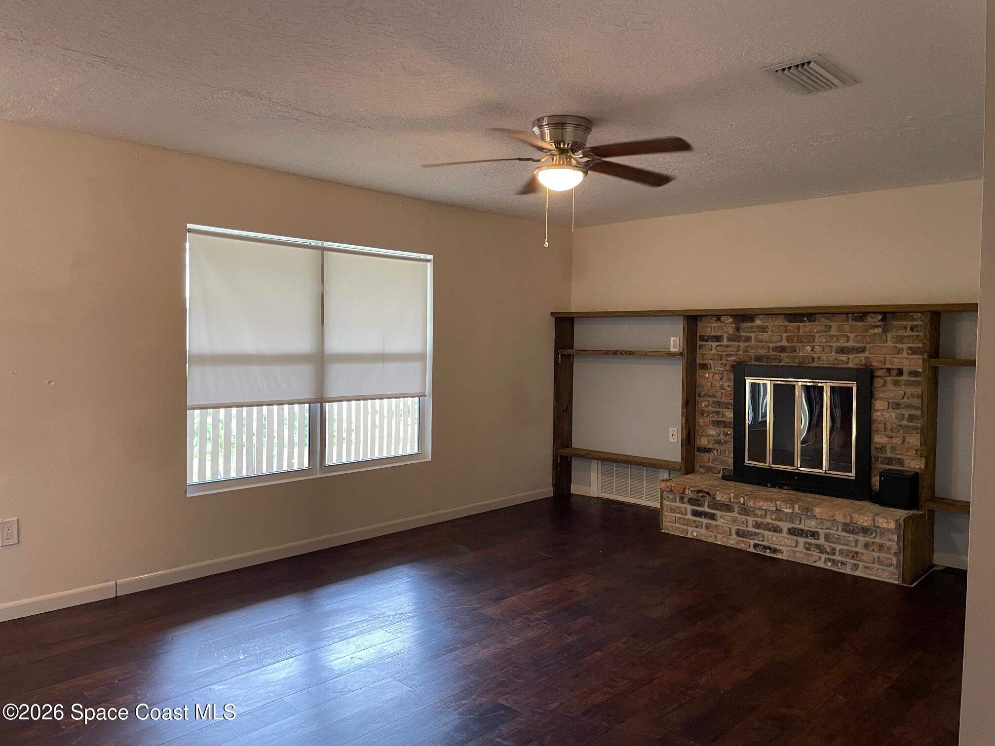 2235 Macedo Road Northeast Palm Bay, FL 32907 - Photo 5 of 23 Family Room