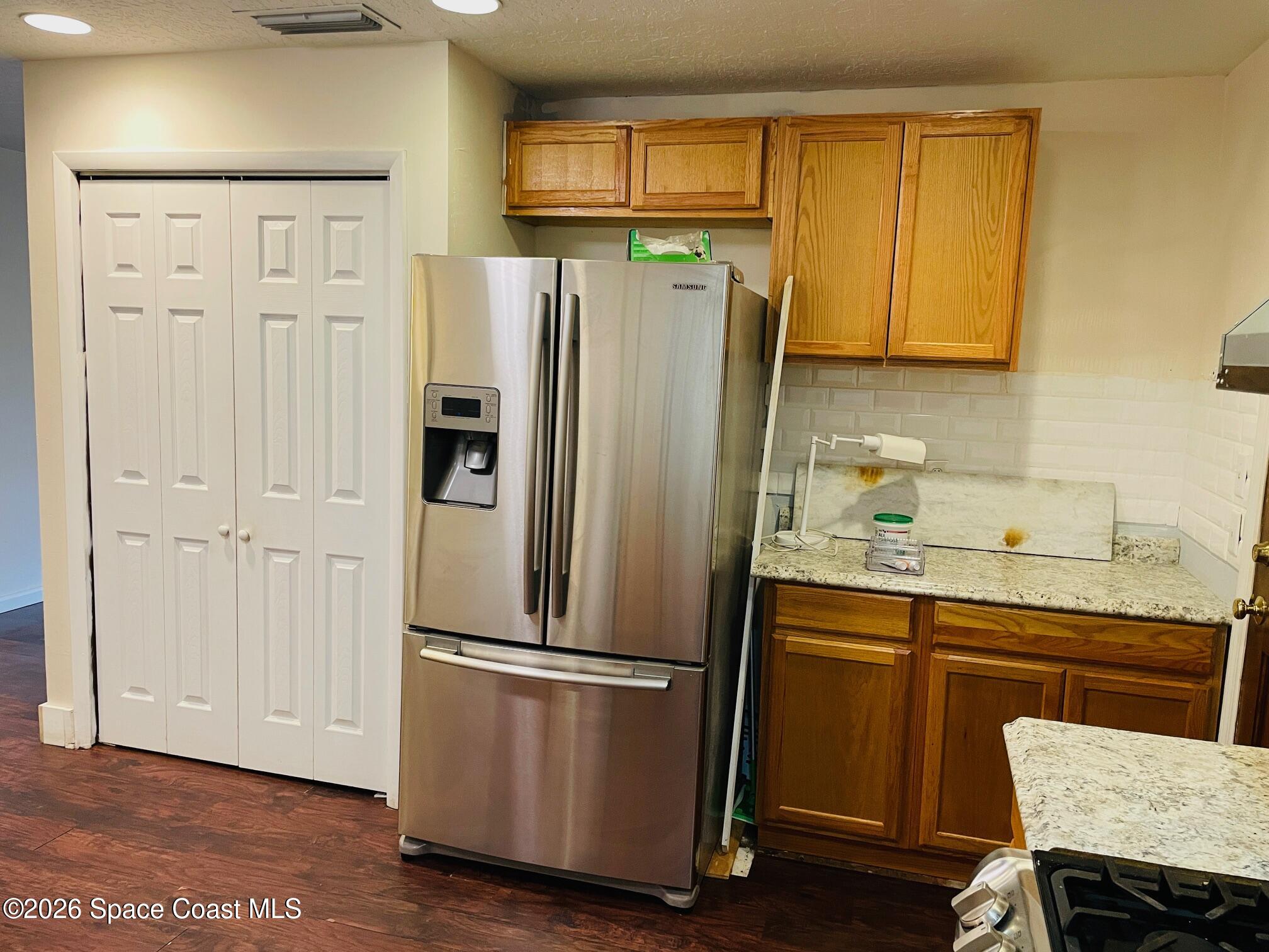2235 Macedo Road Northeast Palm Bay, FL 32907 - Photo 10 of 23 Kitchen