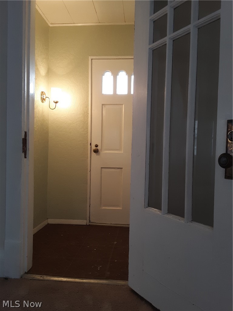 4313 Prasse Road South Euclid, OH 44121 - Photo 2 of 29 Entryway with guest closet