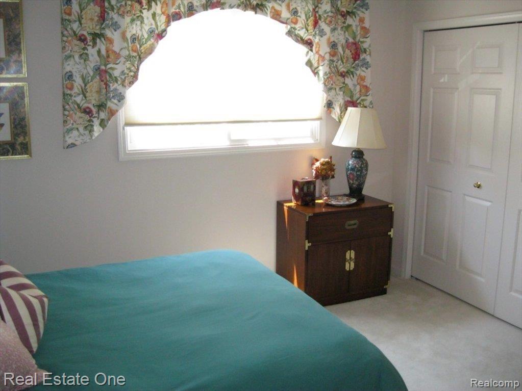 3890 Kaeleaf Road Lake Orion, MI 48360 - Photo 23 of 25 3rd Bedroom