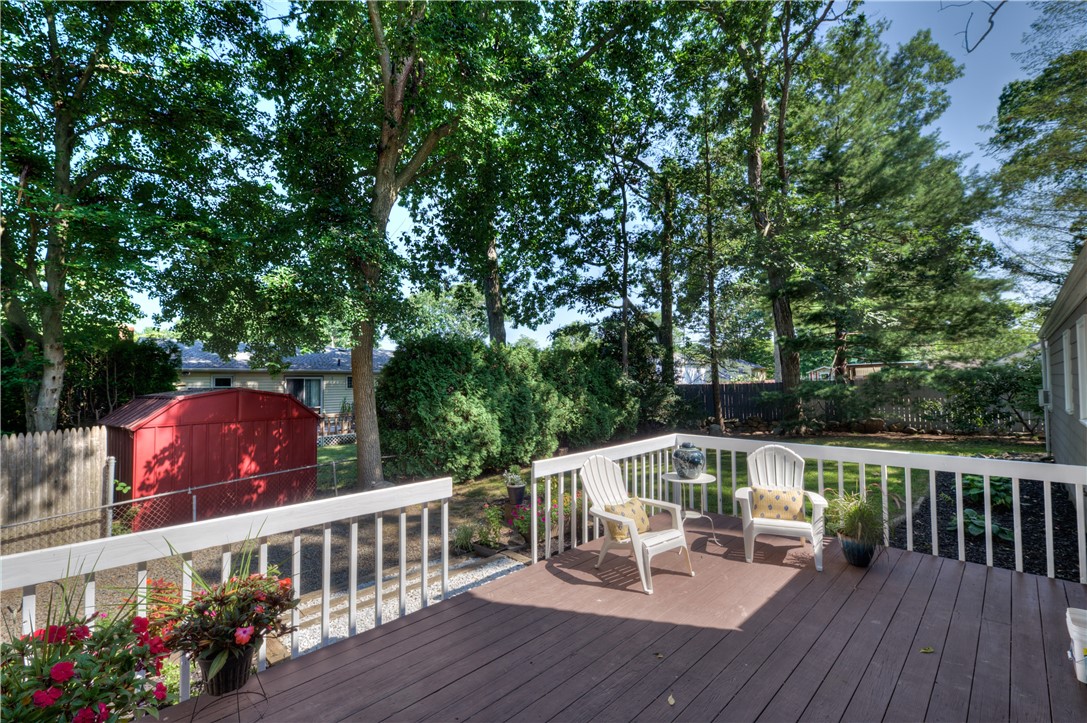 19 Hazelton Road Barrington, RI 02806 - Photo 28 of 32