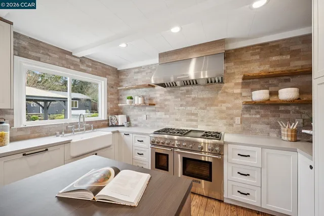 $2,995,000 | 872 Solana Drive, Lafayette, CA 94549