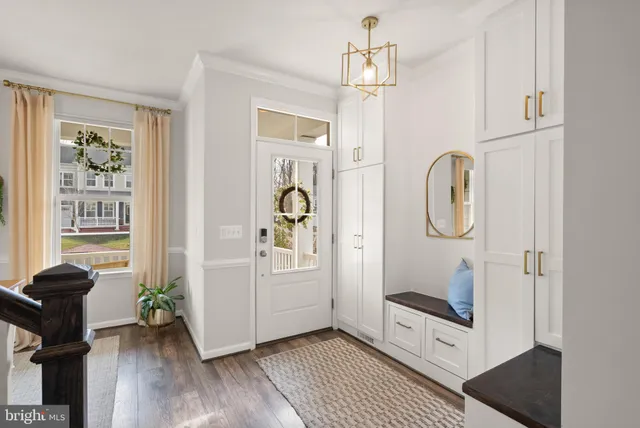 $800,000 | 2760 Cockspur Lane, Dumfries, VA 22026