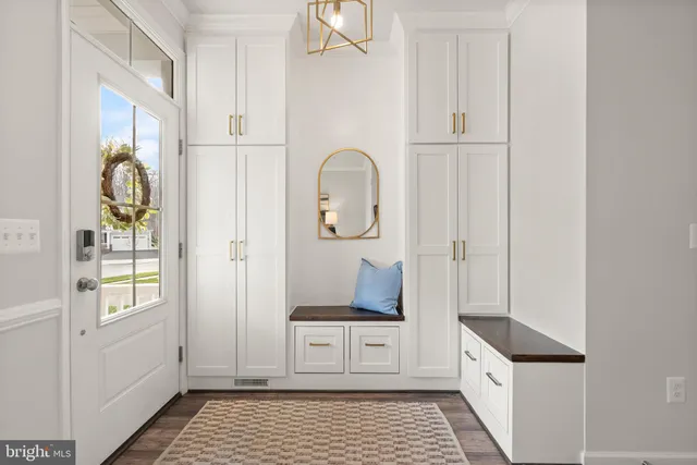 $800,000 | 2760 Cockspur Lane, Dumfries, VA 22026