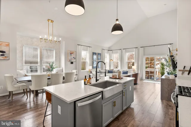 $800,000 | 2760 Cockspur Lane, Dumfries, VA 22026