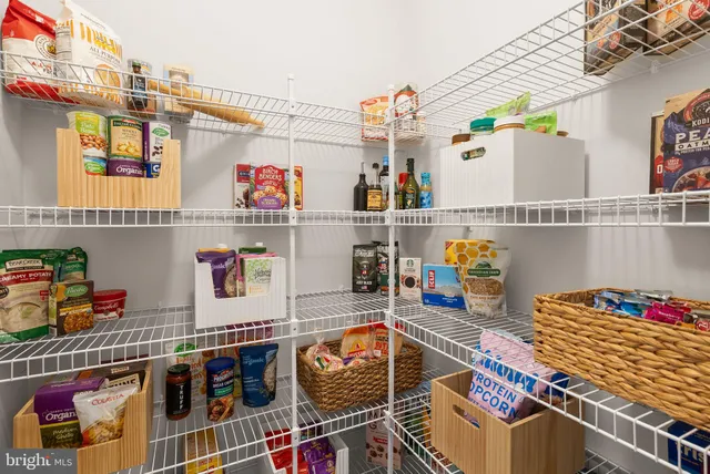 $800,000 | 2760 Cockspur Lane, Dumfries, VA 22026