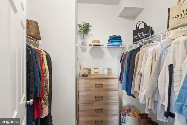 $800,000 | 2760 Cockspur Lane, Dumfries, VA 22026