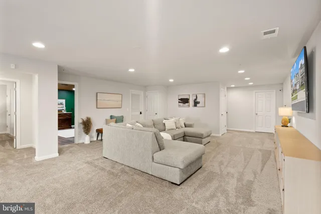 $800,000 | 2760 Cockspur Lane, Dumfries, VA 22026