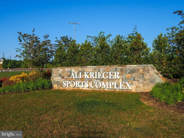 $800,000 | 2760 Cockspur Lane, Dumfries, VA 22026