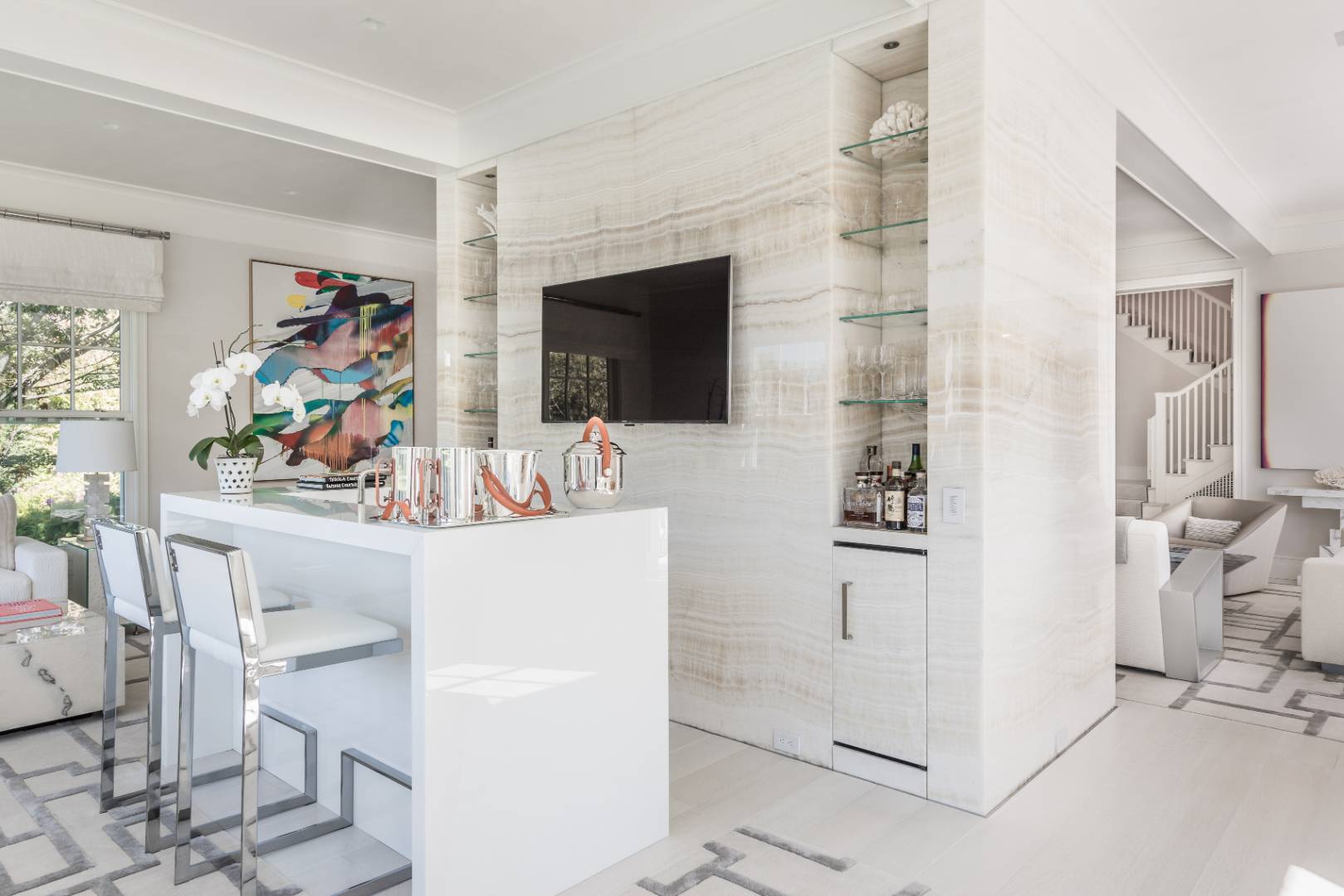 8 Hither Lane East Hampton, NY 11937 - Photo 6 of 38 a living room with furniture and a flat screen tv