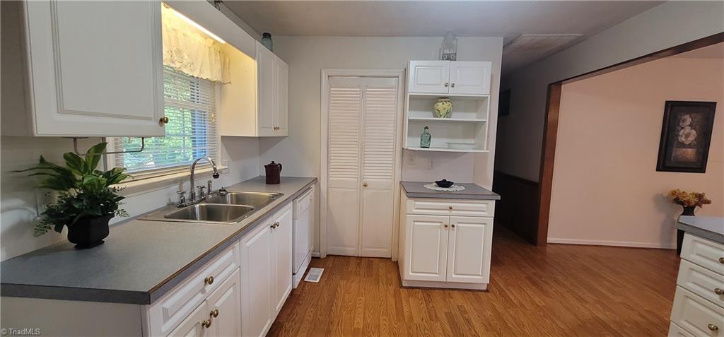 411 Chaney Road Asheboro, NC 27205 - Photo 6 of 29 Gallery Image 6