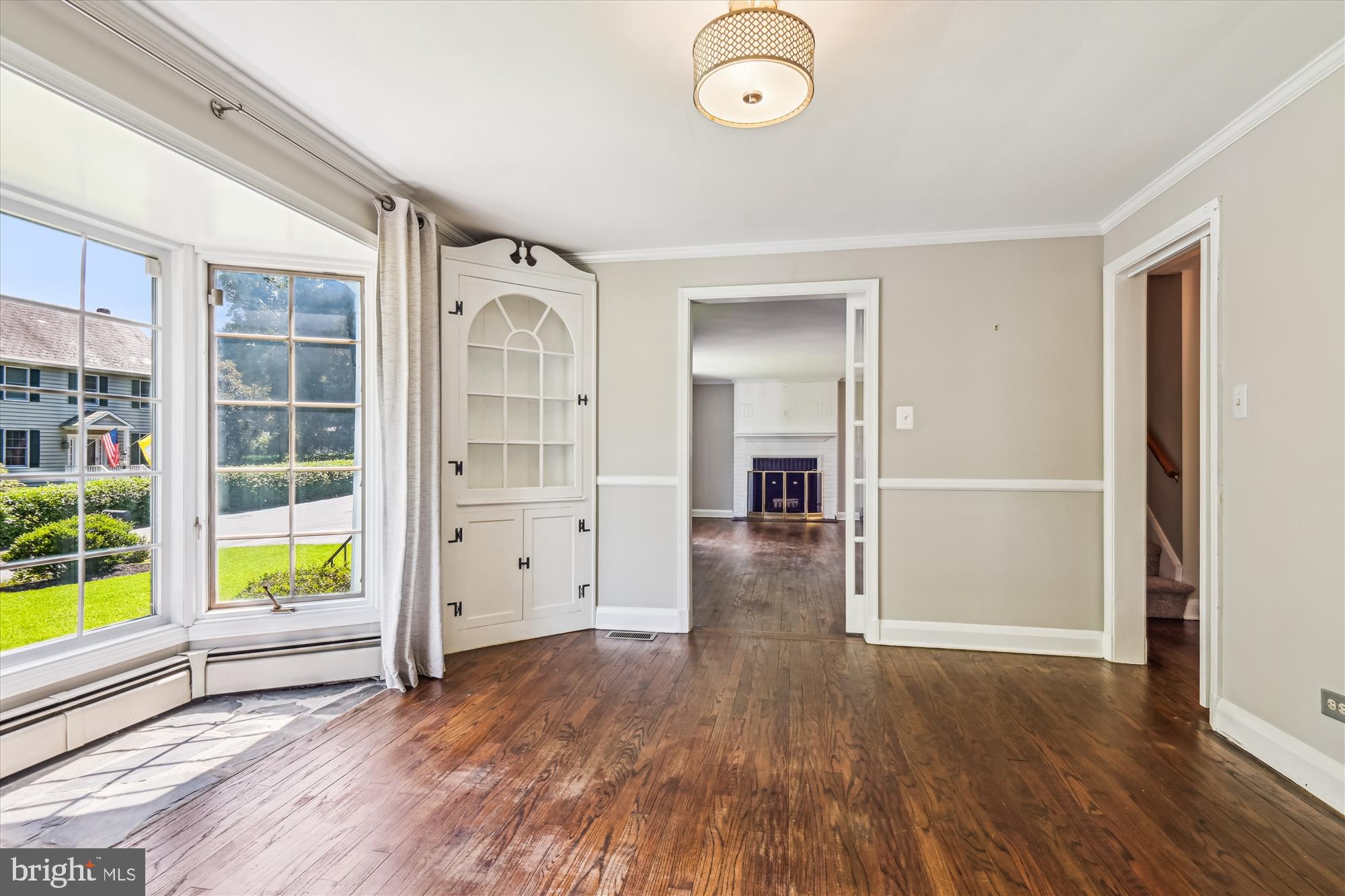 1402 Ruxton Road Baltimore, MD 21204 - Photo 14 of 32 There are custom built-ins throughout the home