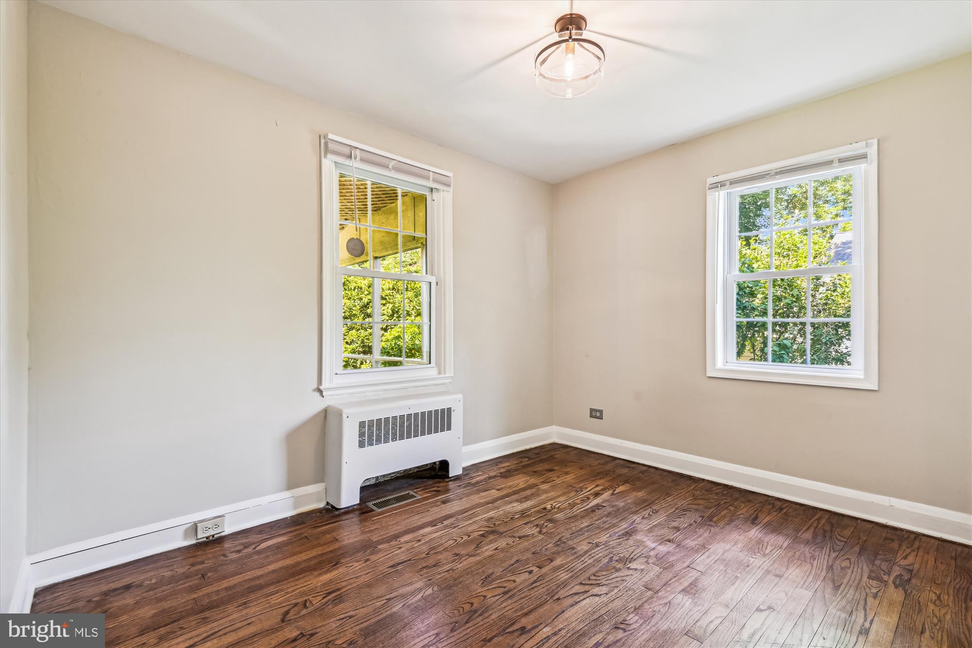 1402 Ruxton Road Baltimore, MD 21204 - Photo 15 of 32 A main level Bedroom
