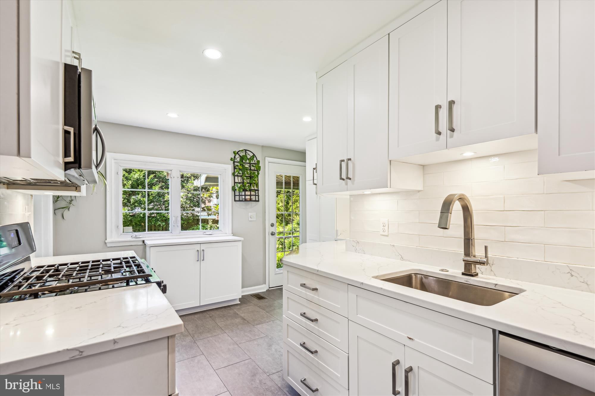 1402 Ruxton Road Baltimore, MD 21204 - Photo 7 of 32 The heart of the home, a newly renovated Kitchen