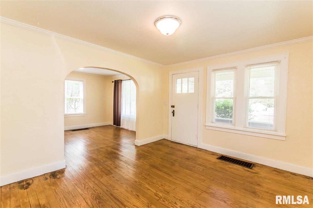 2311 Springfield Road East Peoria, IL 61611 - Photo 6 of 31 Gallery Image 6