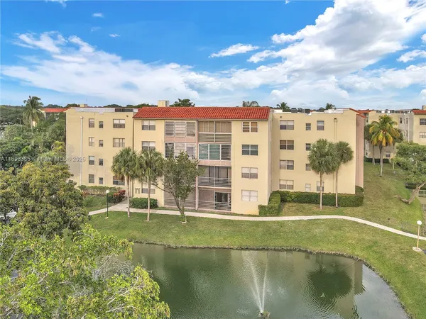 $1,850 | 1830 Southwest 81st Avenue, Unit 4410, North Lauderdale, FL 33068