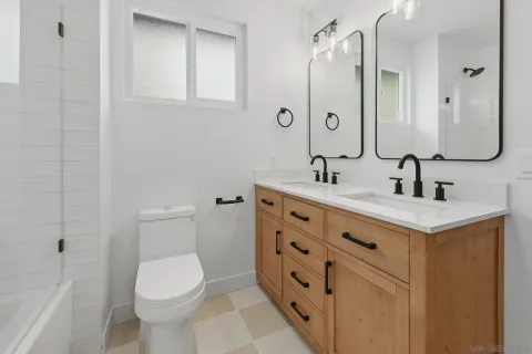 $1,725,000 | 2610 Chestnut Avenue, Carlsbad, CA 92010
