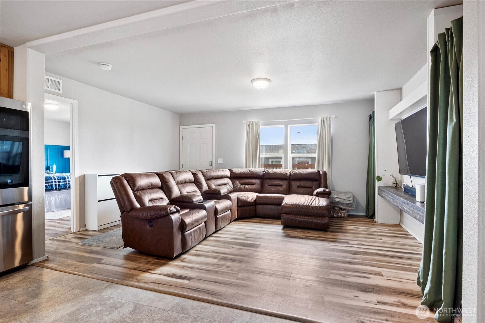 8490 Treevue Road Blaine, WA 98230 - Photo 3 of 21 Gallery Image 3