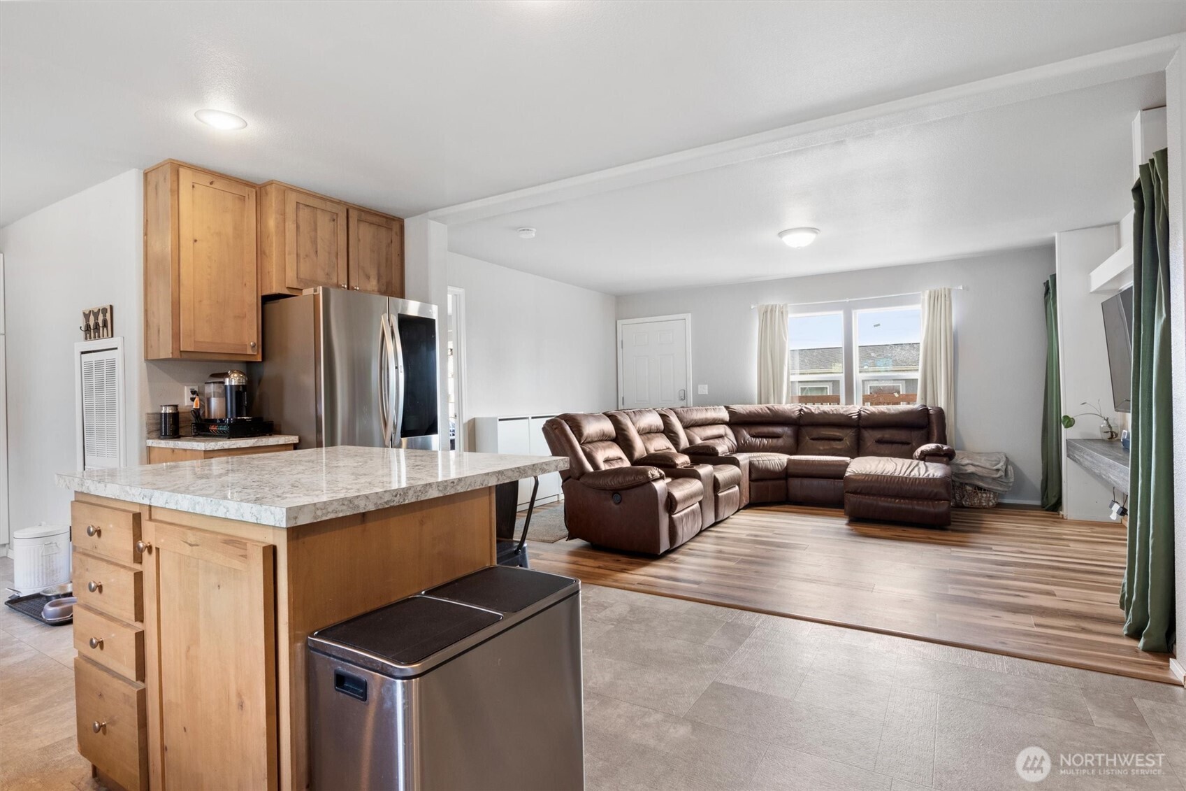 8490 Treevue Road Blaine, WA 98230 - Photo 6 of 21 Gallery Image 6