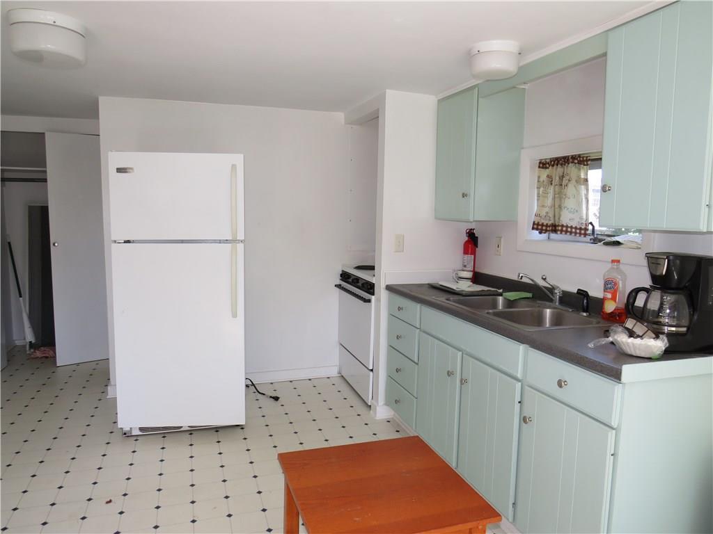 104 Main Street St. George, ME 04860 - Photo 12 of 21 Apt D, upstairs back