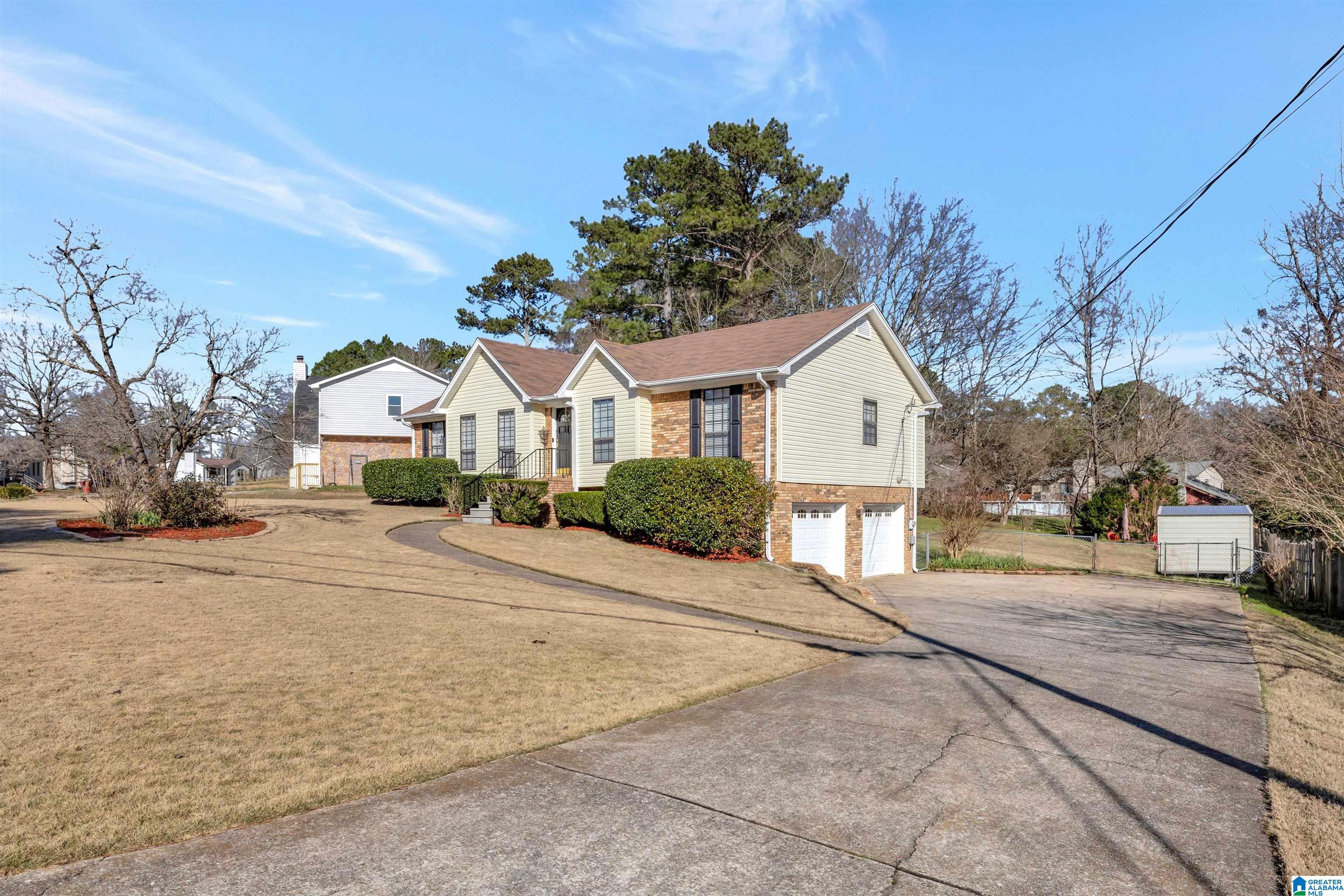 5417 Saddle Ridge Lane Pinson, AL 35126 - Photo 2 of 24