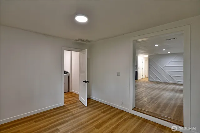 $3,900 | 22705 58th Avenue West, Mountlake Terrace, WA 98043