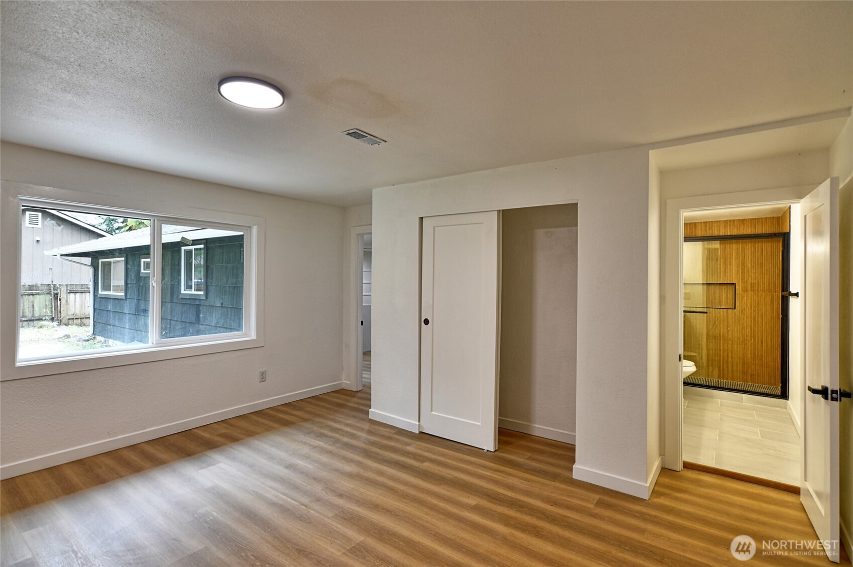 22705 58th Avenue West Mountlake Terrace, WA 98043 - Photo 19 of 24