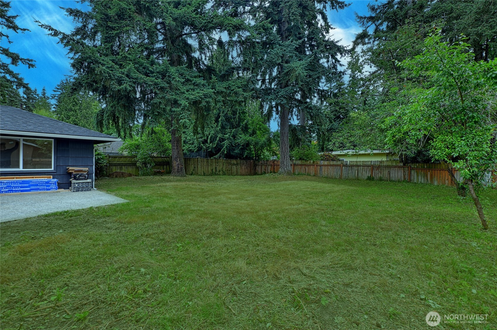 22705 58th Avenue West Mountlake Terrace, WA 98043 - Photo 22 of 24