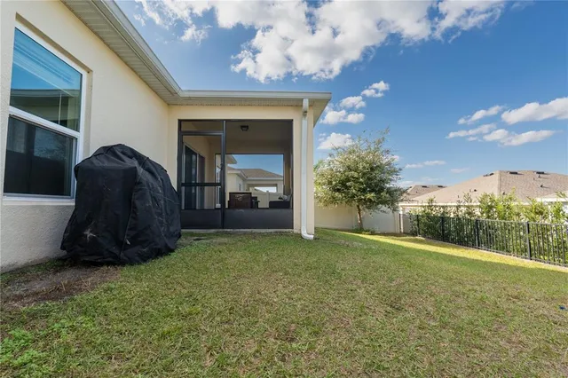 $2,300 | 9693 Early Loop, Groveland, FL 34736