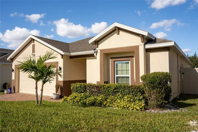 $2,300 | 9693 Early Loop, Groveland, FL 34736