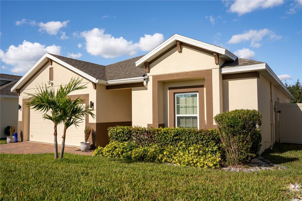 9693 Early Loop Groveland, FL 34736 - Photo 2 of 21