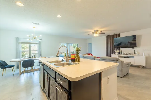 $2,300 | 9693 Early Loop, Groveland, FL 34736