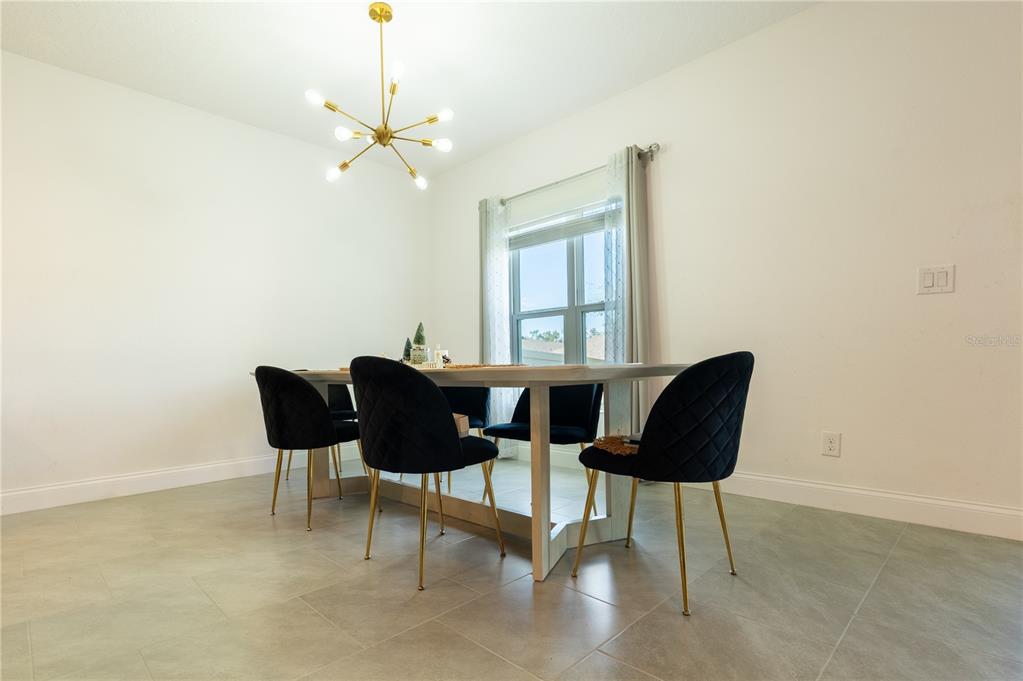 9693 Early Loop Groveland, FL 34736 - Photo 7 of 21