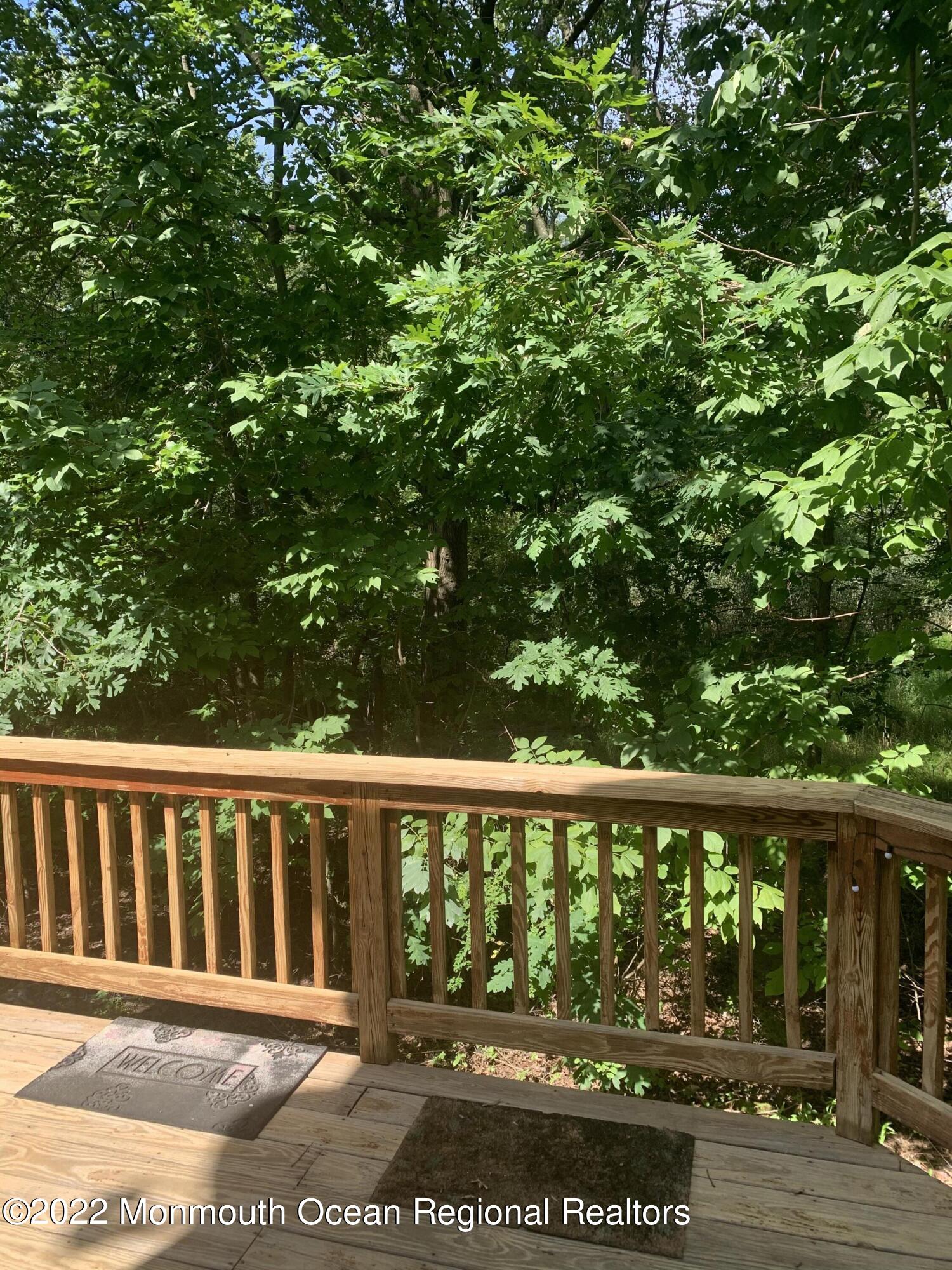 39 Alpine Road, Unit 166 Holmdel, NJ 07733 - Photo 7 of 10 FF4FAD40-C9A0-4911-BC47-1E37F087C67A