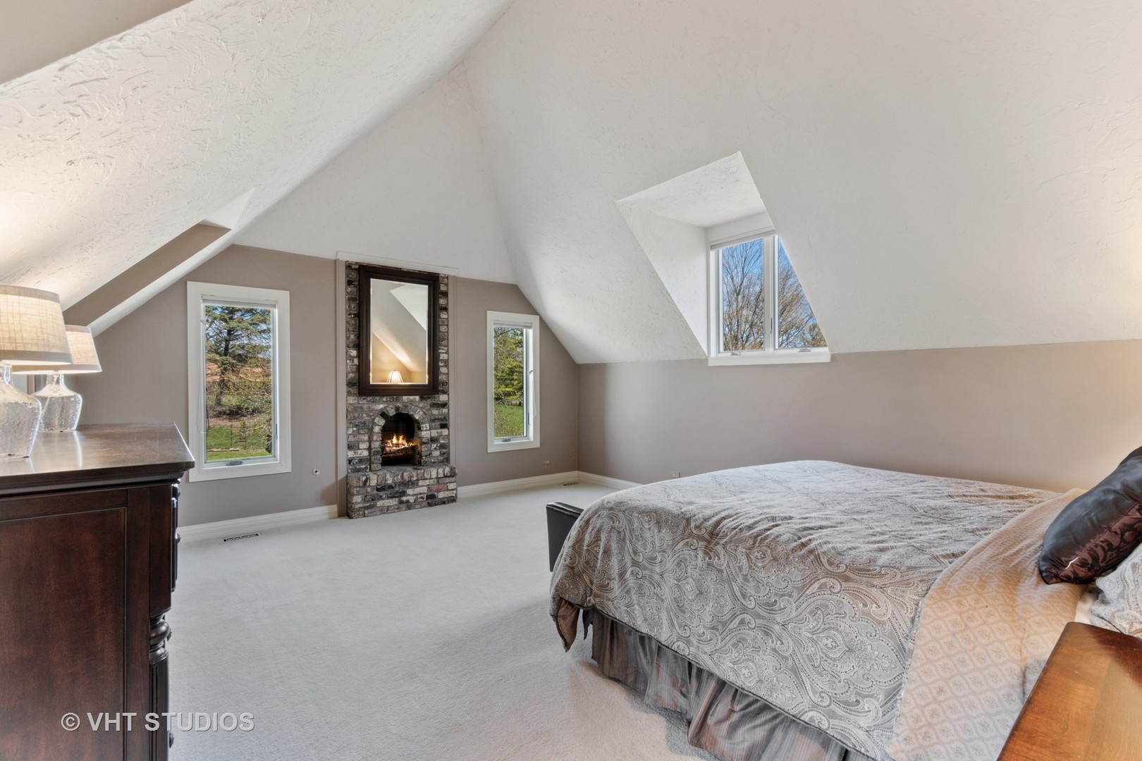 53 Aintree Road St. Charles, IL 60174 - Photo 16 of 44