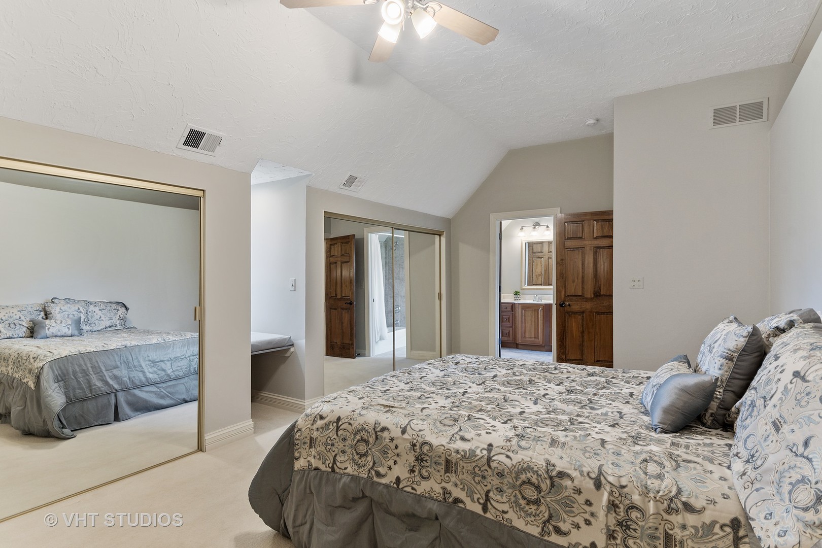 53 Aintree Road St. Charles, IL 60174 - Photo 23 of 44