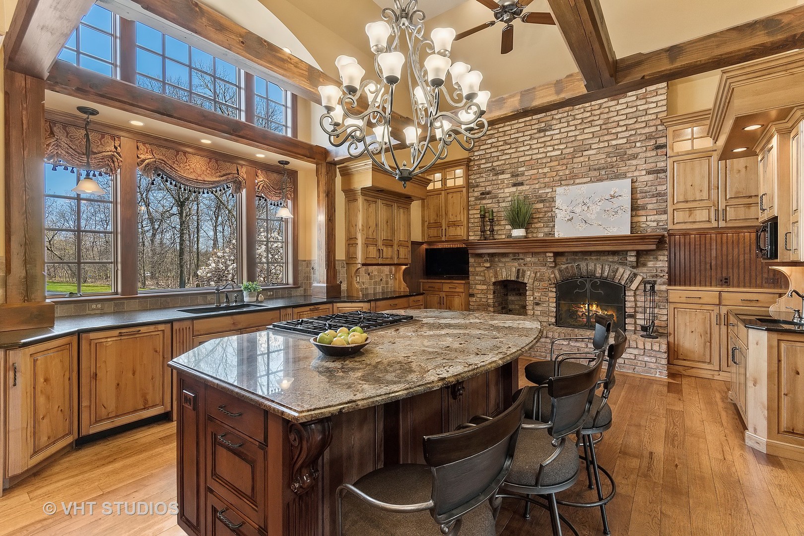 53 Aintree Road St. Charles, IL 60174 - Photo 8 of 44