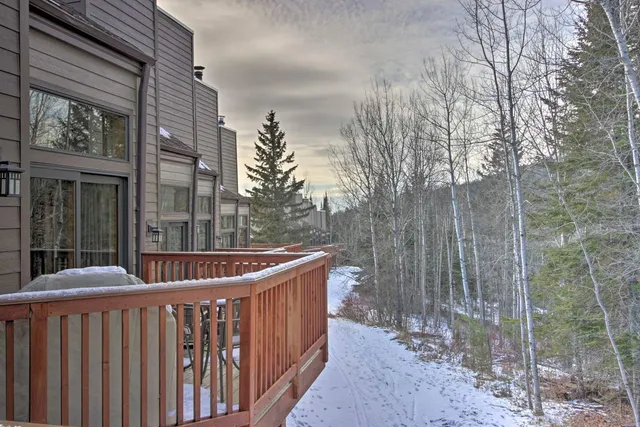 $445,000 | 511 Moose Mountain Drive, Lutsen, MN 55612